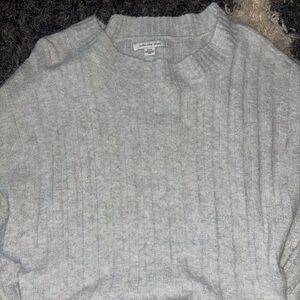 light grey american eagle sweater